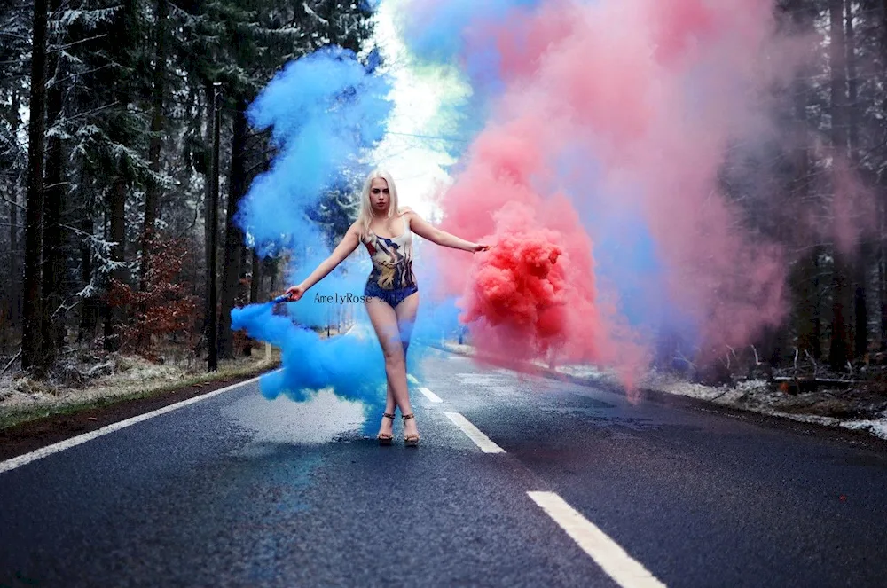 Coloured smoke
