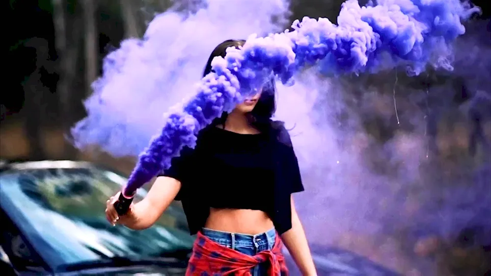 Coloured smoke