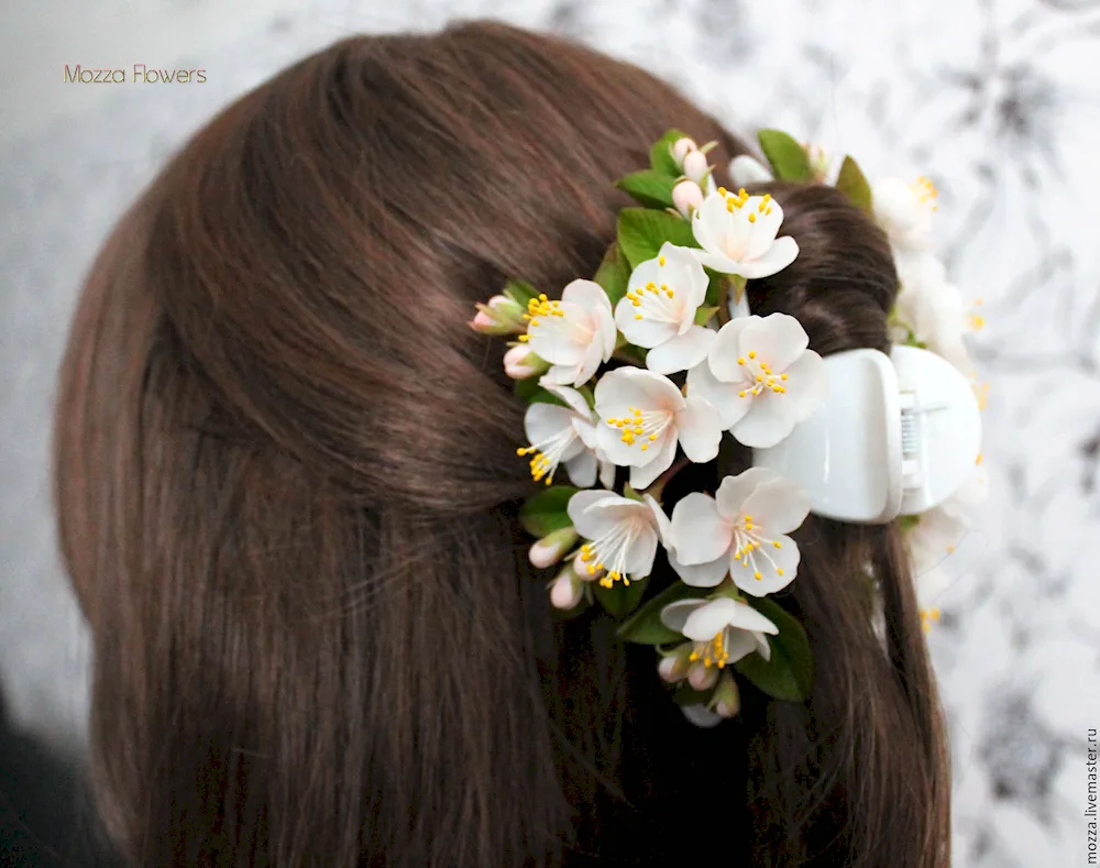 Floral hairpin