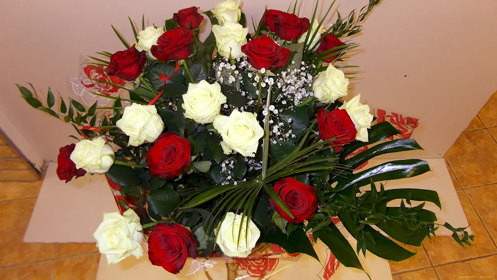 Bouquet of roses at home