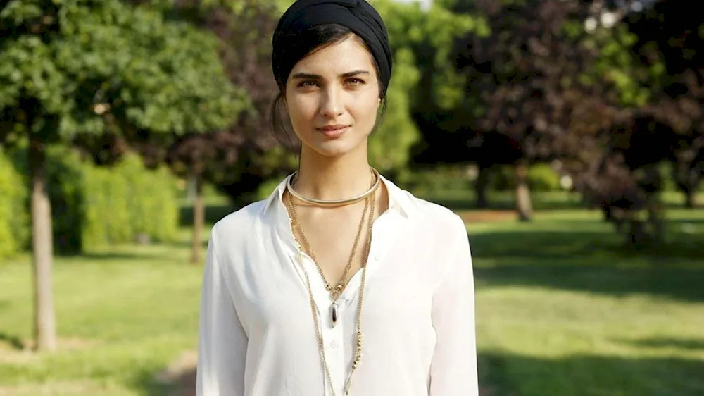 Tuba Buyukustun