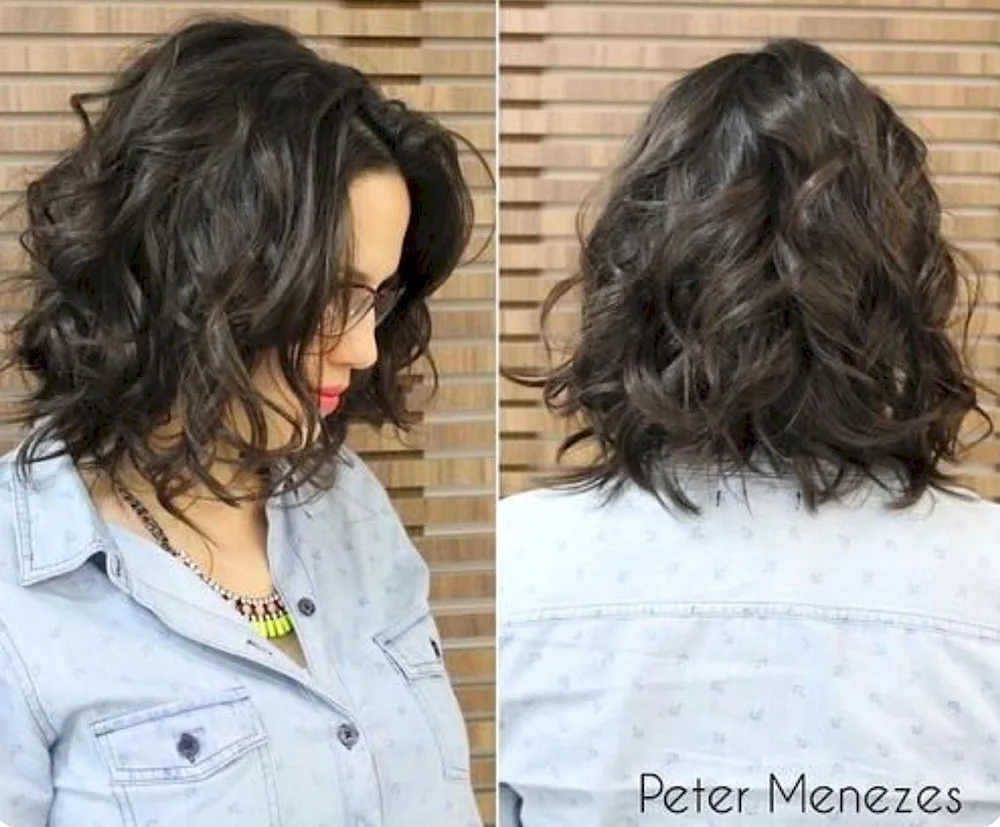 Long bob for wavy hair