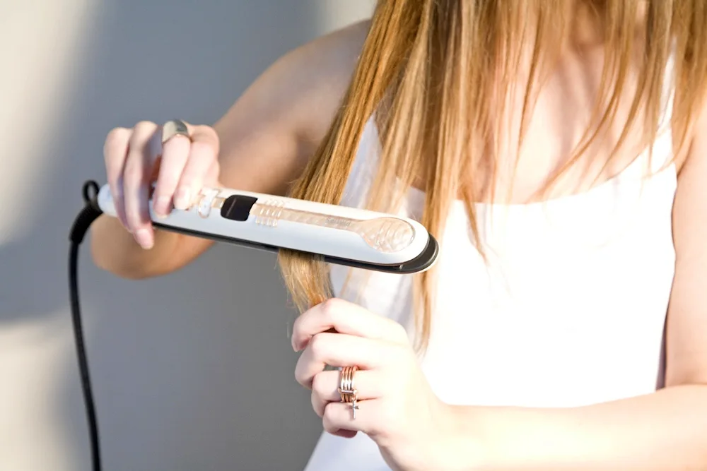 Hair straightening iron
