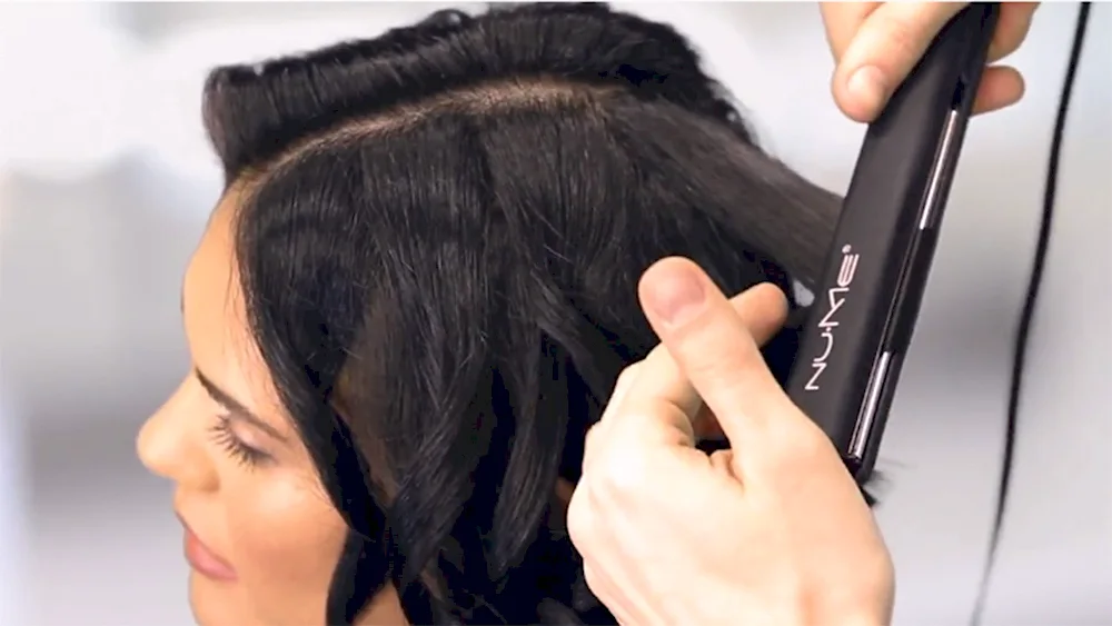 Barre curls on short hair
