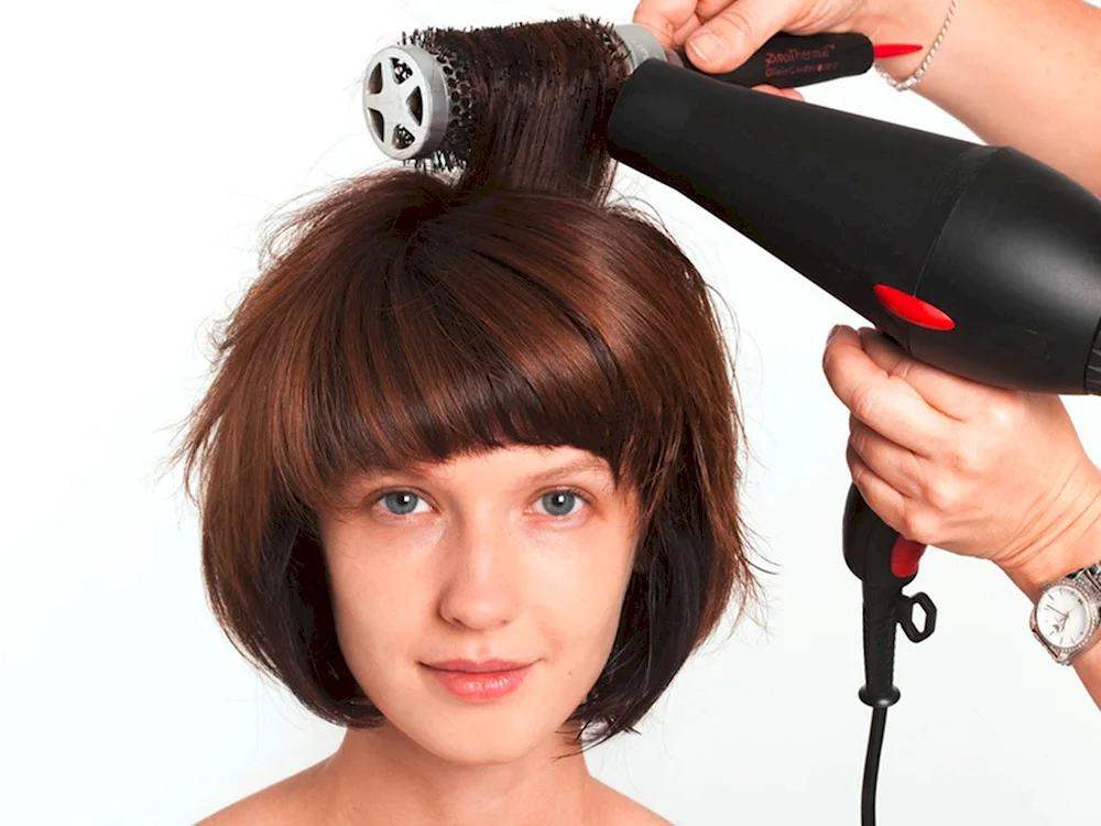 Svetlana Denyakina hairstyles