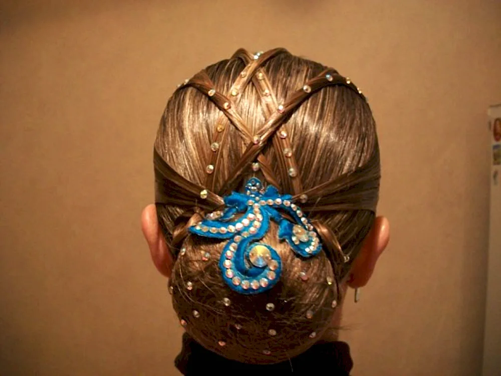 Head jewellery