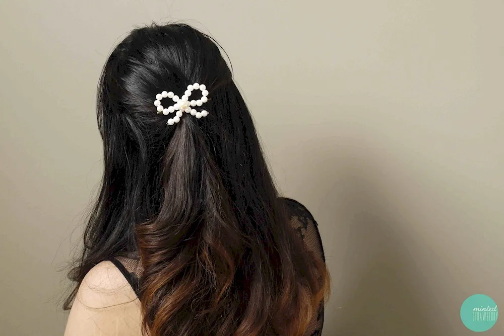 Hairstyles with hairpins crabbed