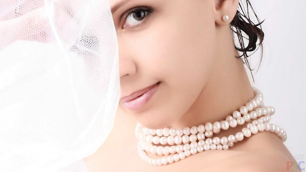 Women's jewellery