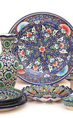 Uzbek jug Rishtan ceramics