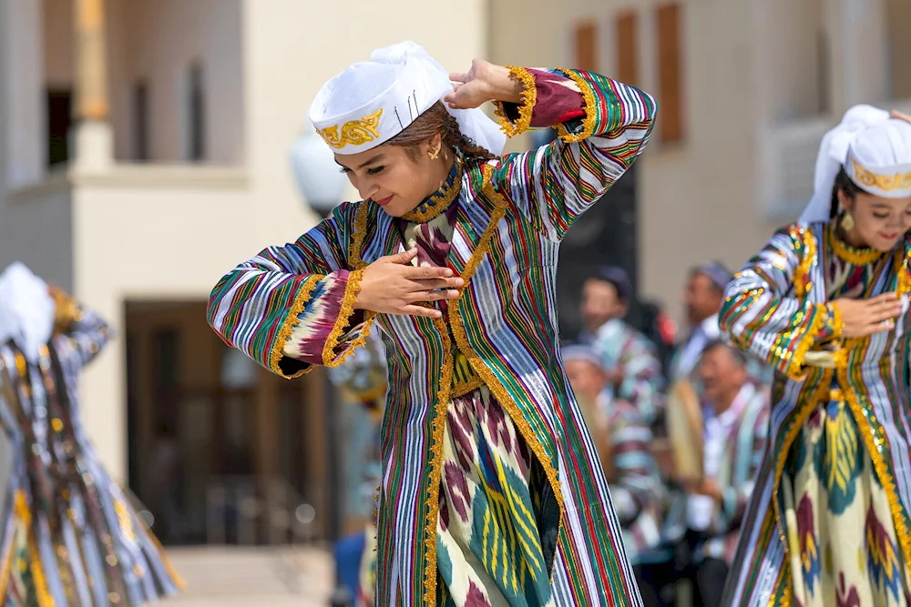 Uzbek national costume Khorezm