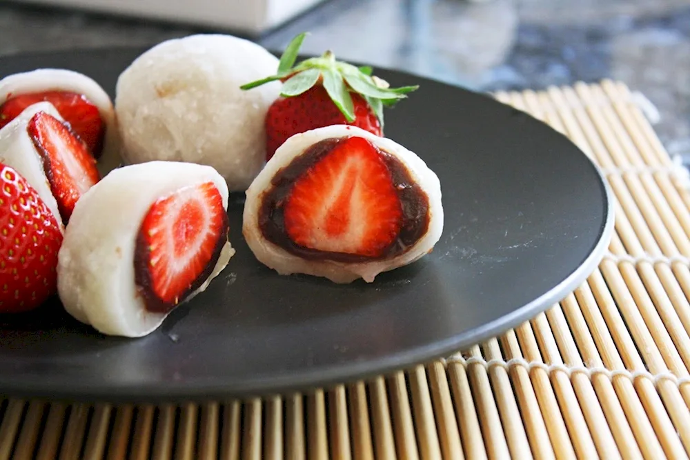 Wagashi Moti
