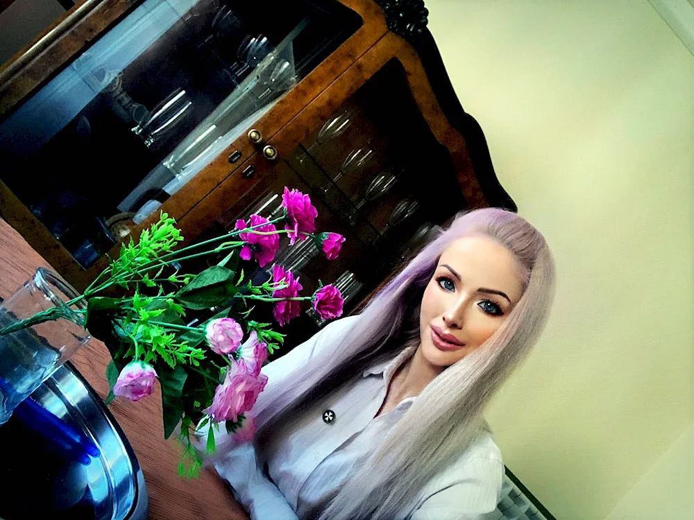 Ukrainian Barbie Valeria Lukyanova