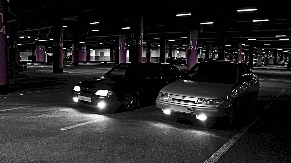 Priora 2 strobes