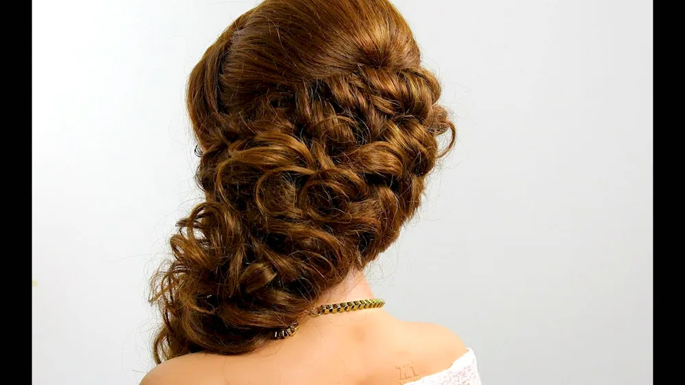 Middle hair hairstyles