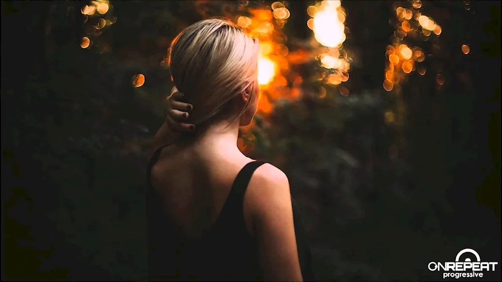 Miro Hoffman blonde