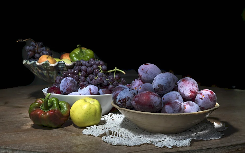 Grapes plums apples green Melstroi