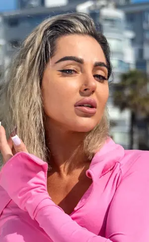 Violetta Chikovani eyebrows