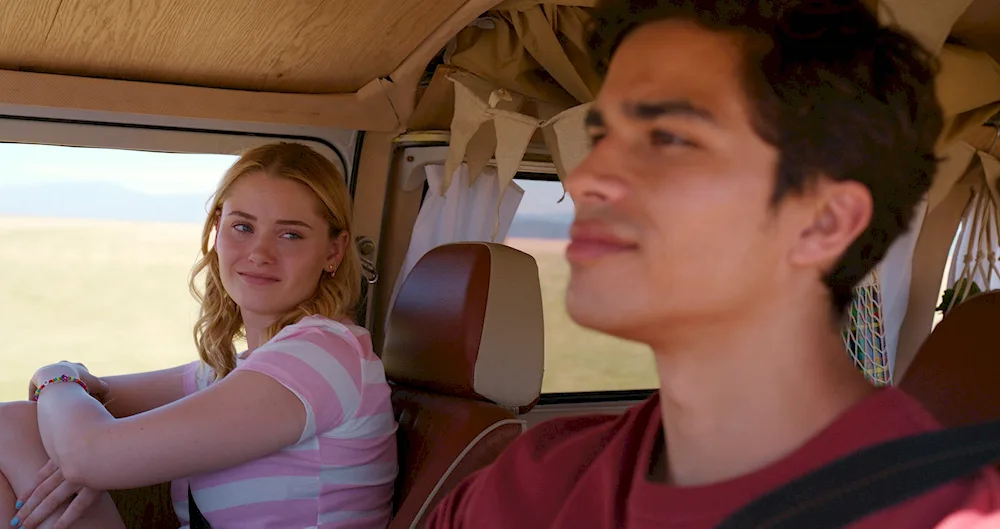 Virginia Gardner 2022
