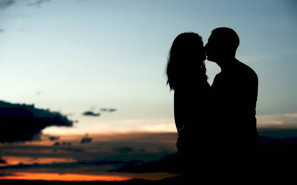 Lovers silhouette