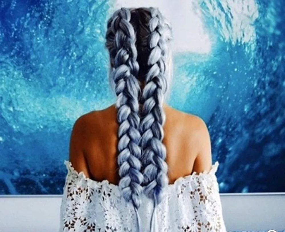 Fishtail braids with kanekalon. canekalon