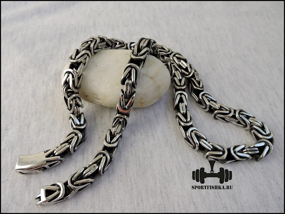 Wolf tail weave