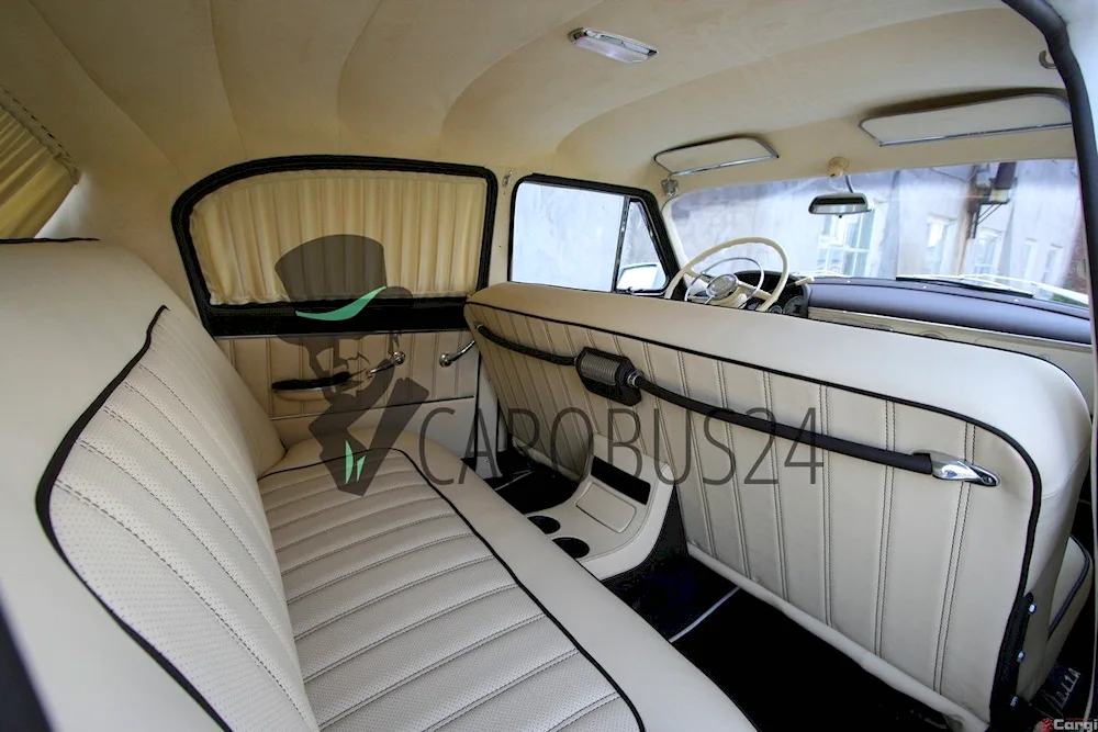 Volga GAZ 21 saloon