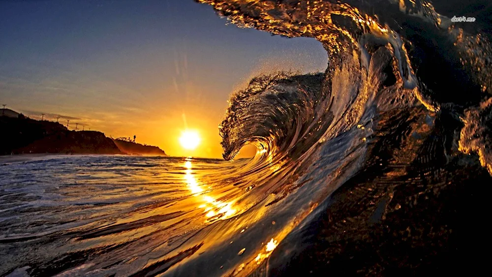 Sunset waves