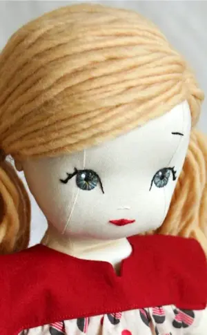 Hair for yarn dolls