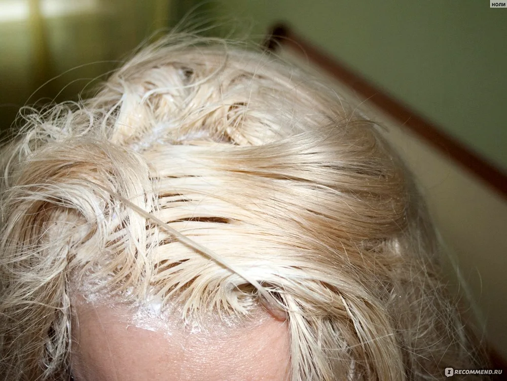 Hair colouring after bleaching