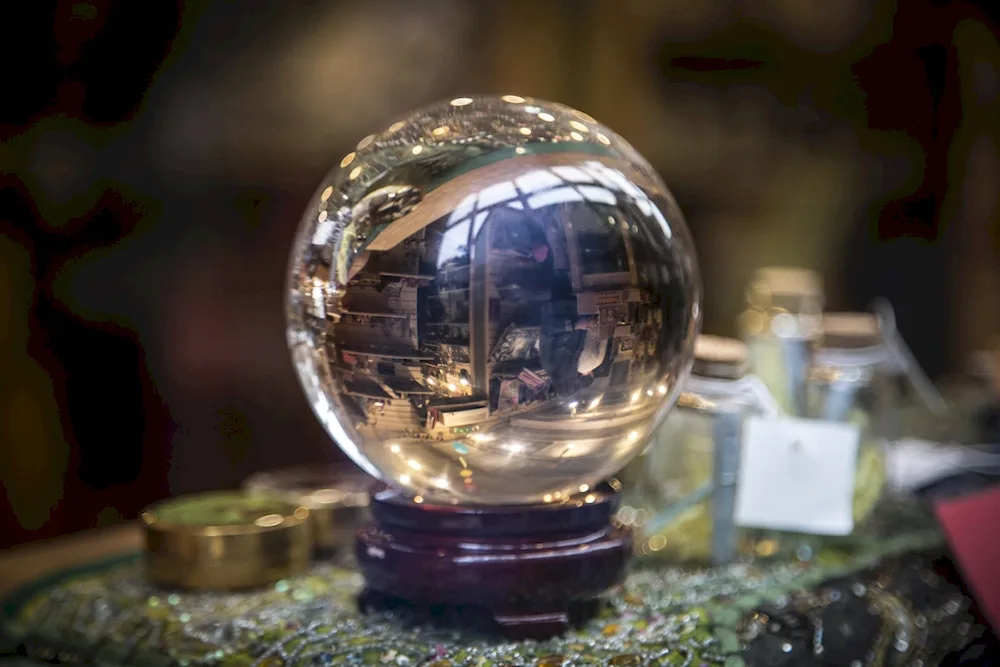 Magic ball from Harry Potter