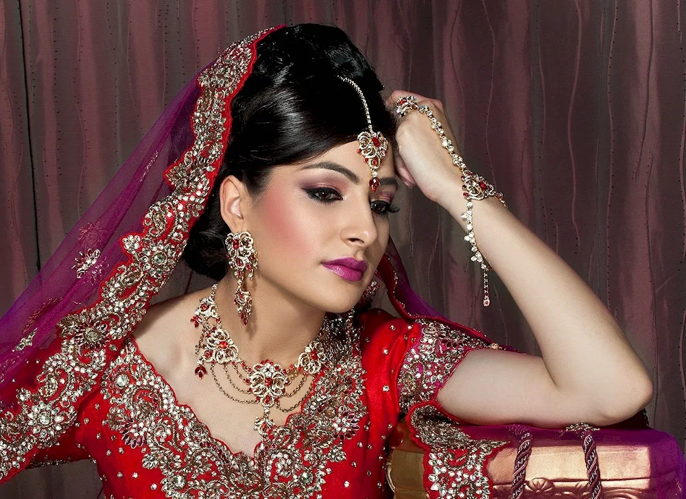 Simi Garewal