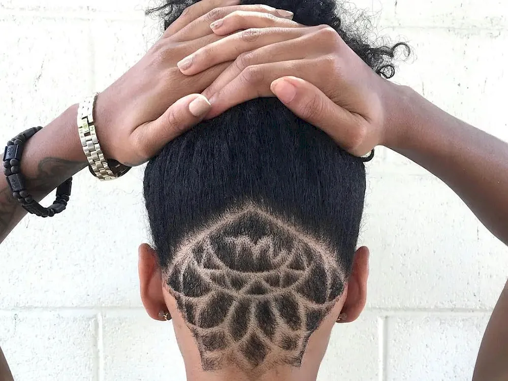 Shaved patterns on the head