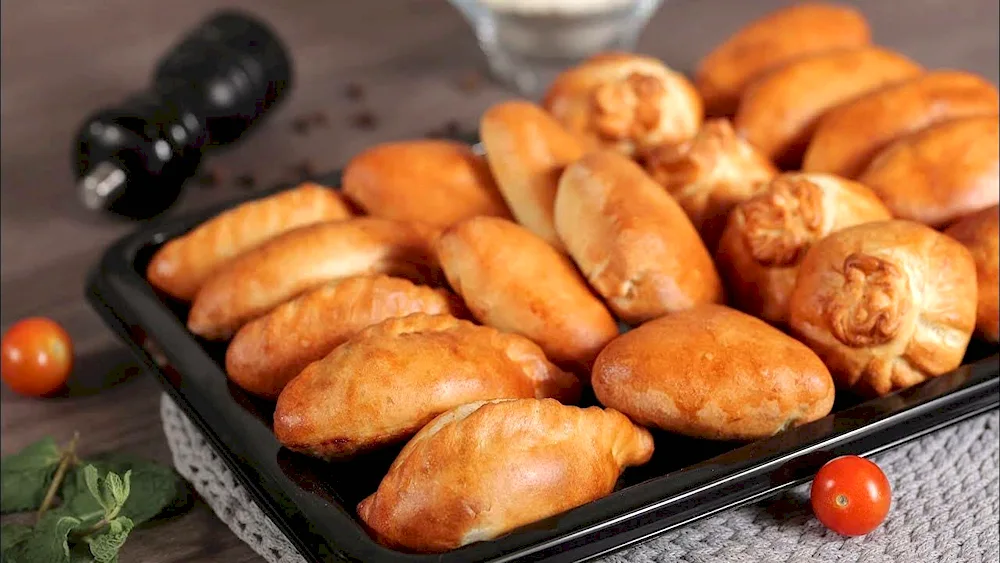 Baking pirozhki