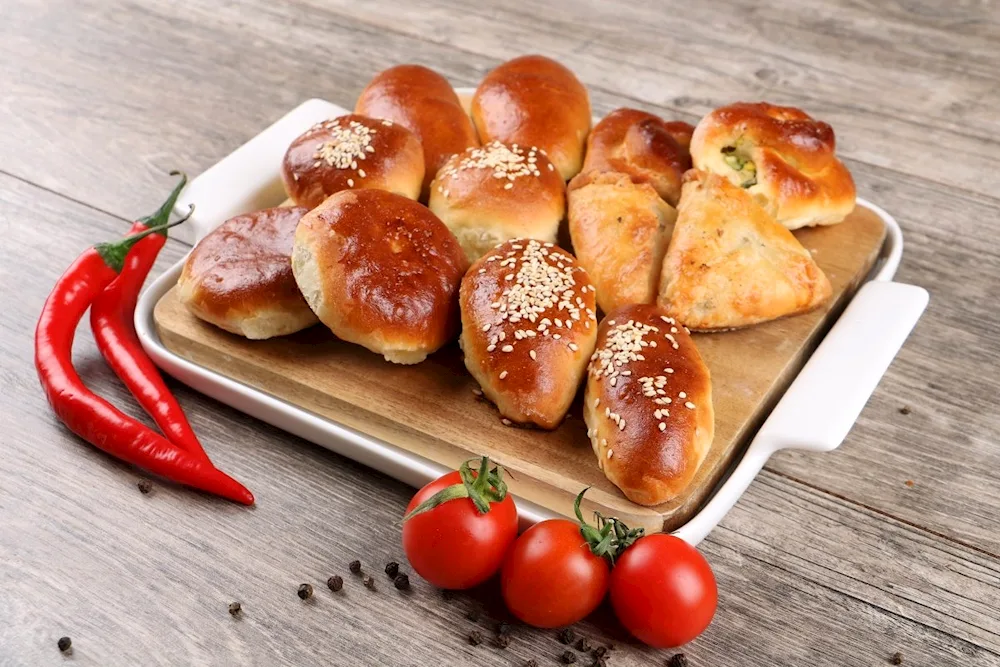 Baking pirozhki