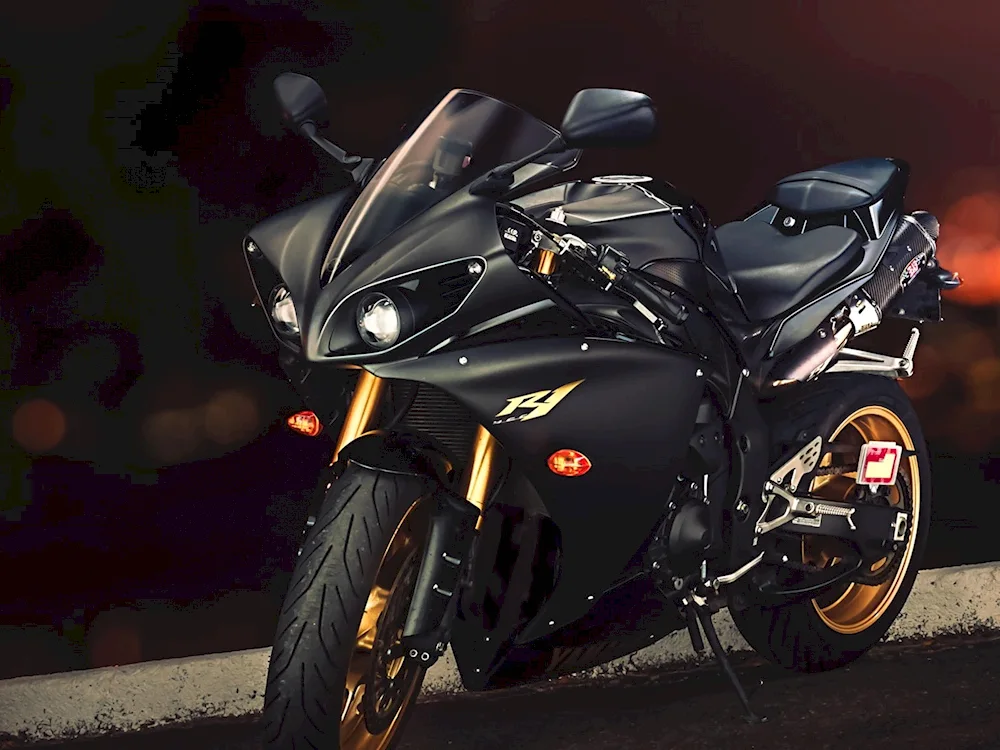 Yamaha YZF- r1