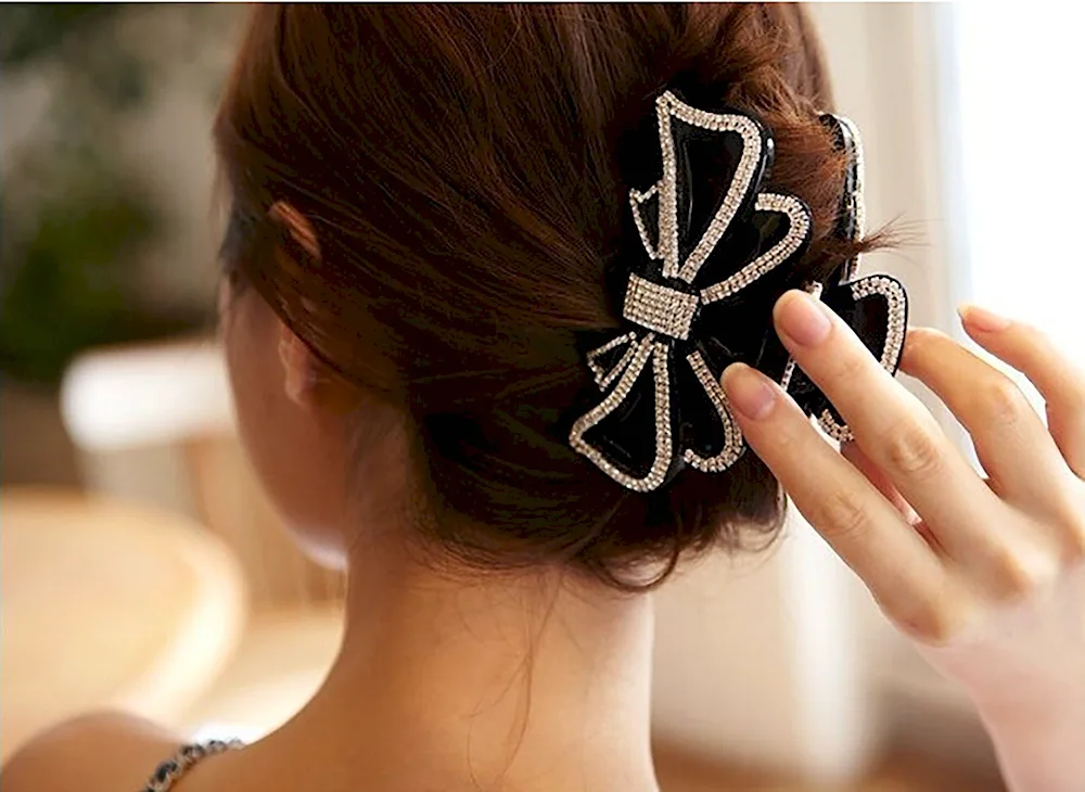 Handbows for hair