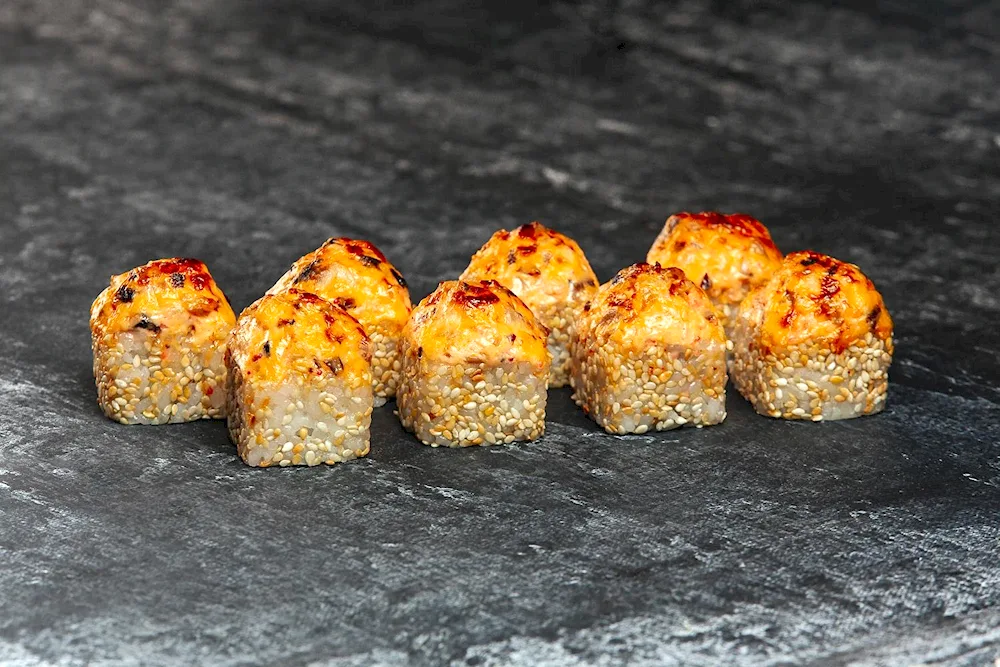 Baked rolls with spicy sauce