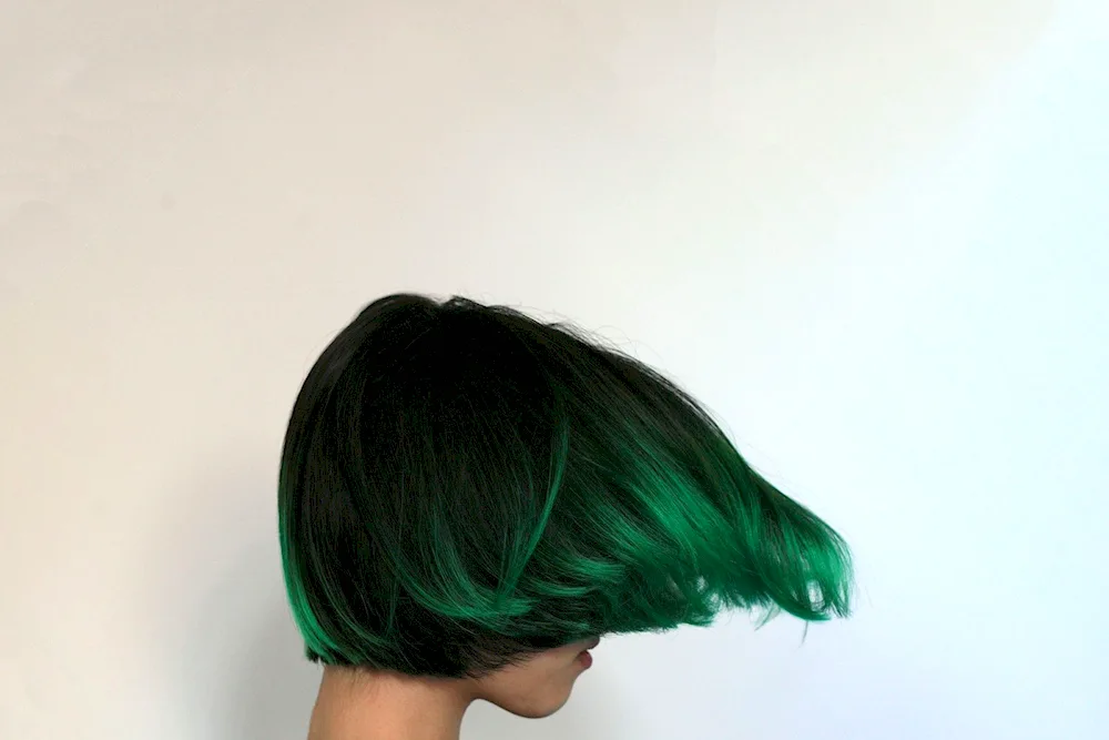 Green hair colour