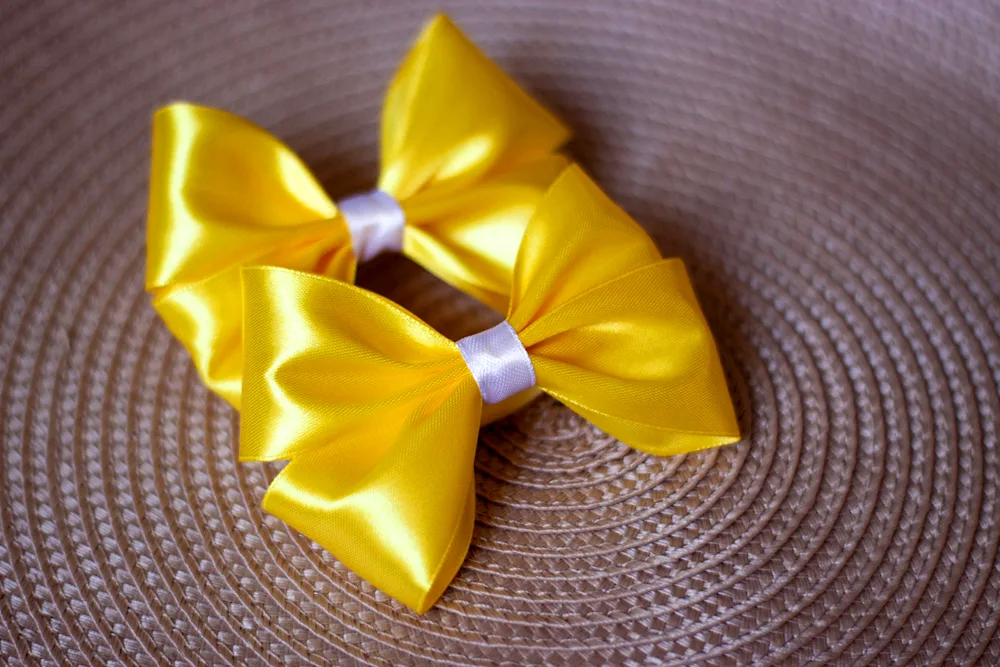 Yellow bow