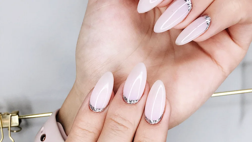 Nude manicure almond