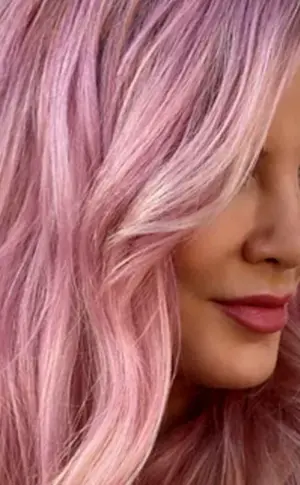 Pearly blond with pink tint