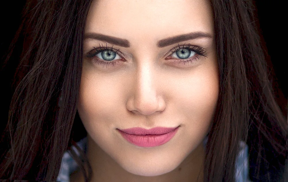 Blue-eyed brunette