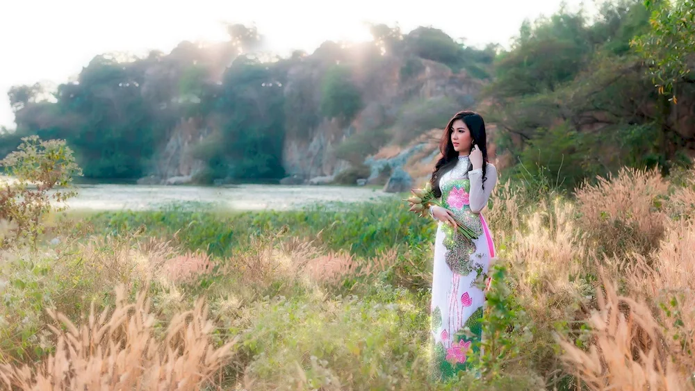 Munira Mirzoeva beauty atlas