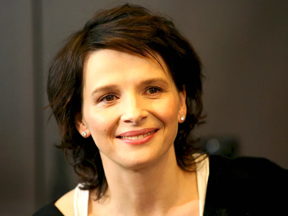 Juliette Binoche Three Colours Blue