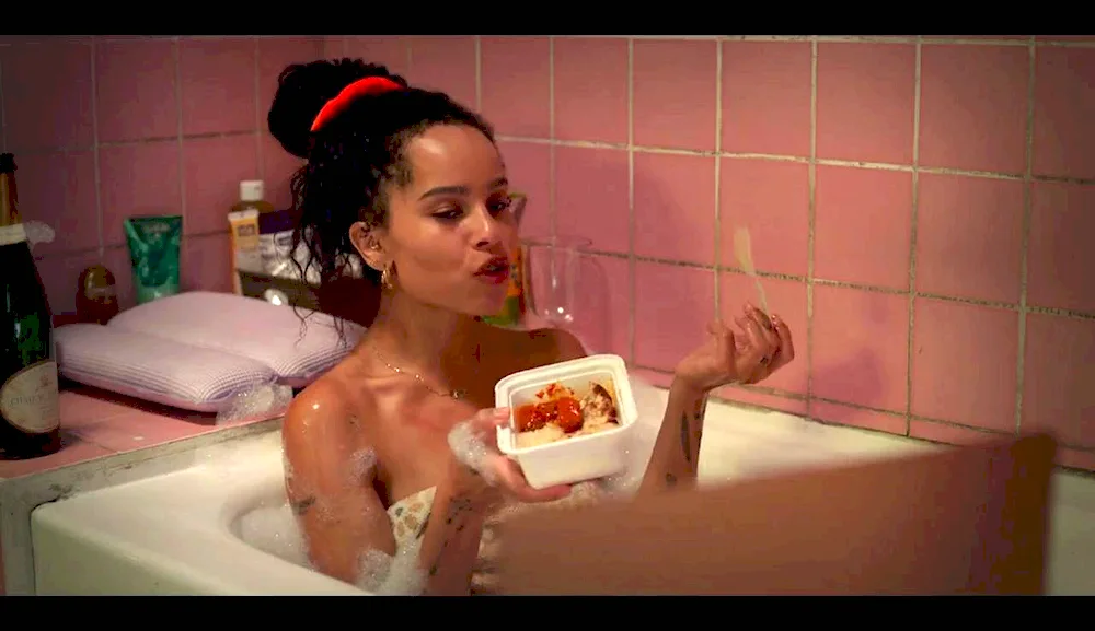 Zoe Kravitz is a High Fidelity singer in the bathroom