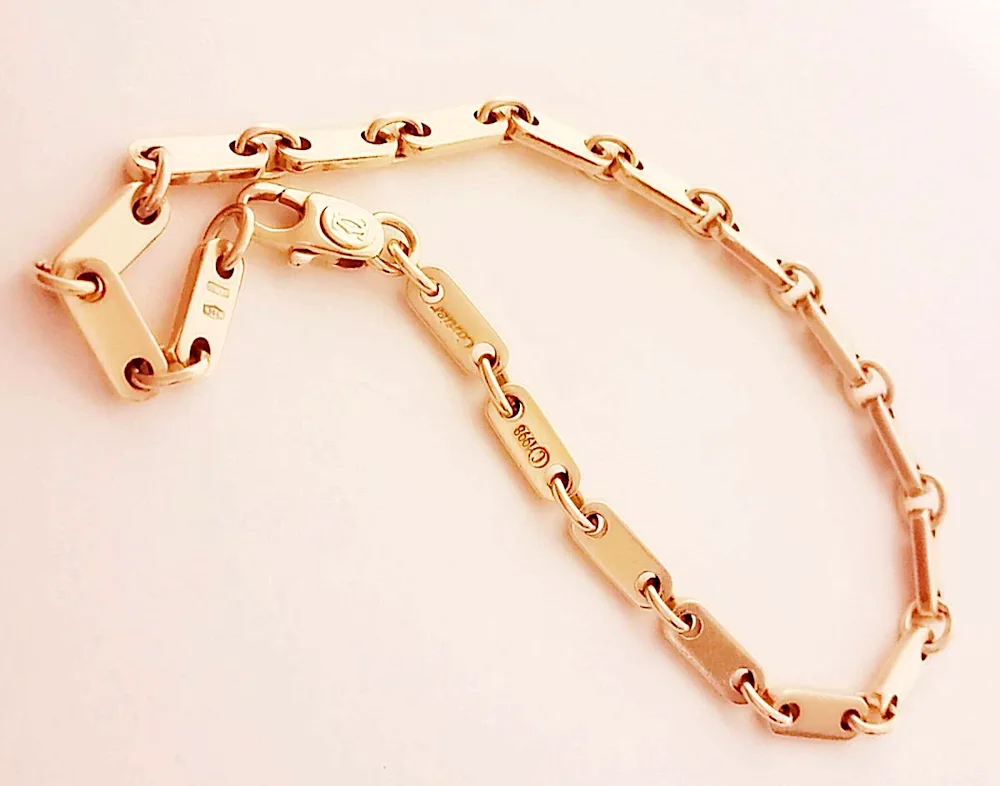 Gold Cartier chain