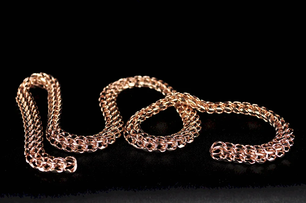 Gold pharaoh bismarck chain