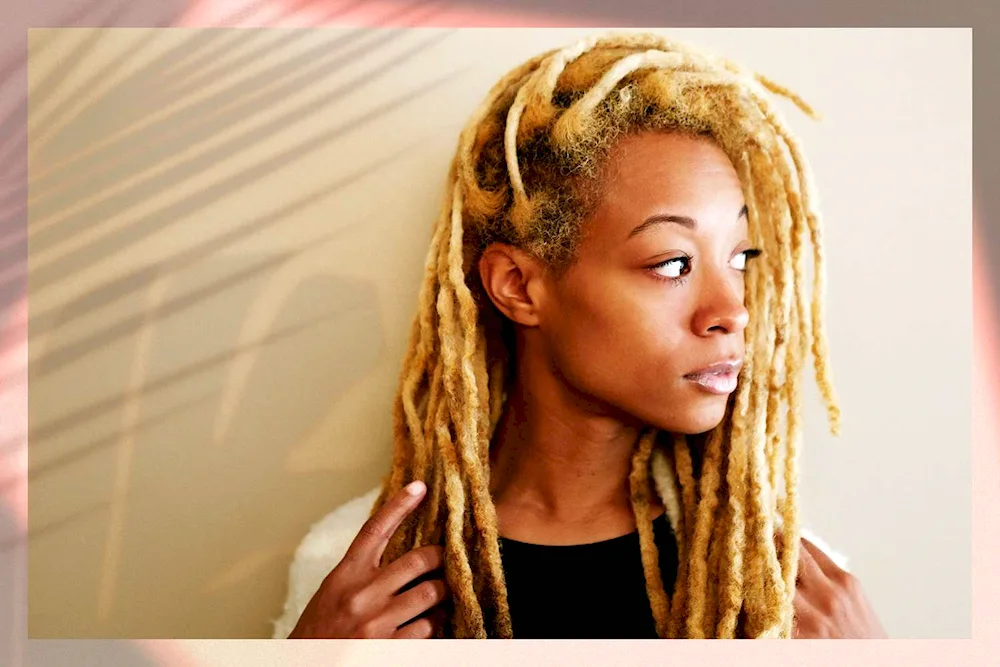 Mia Bandini dreadlocks